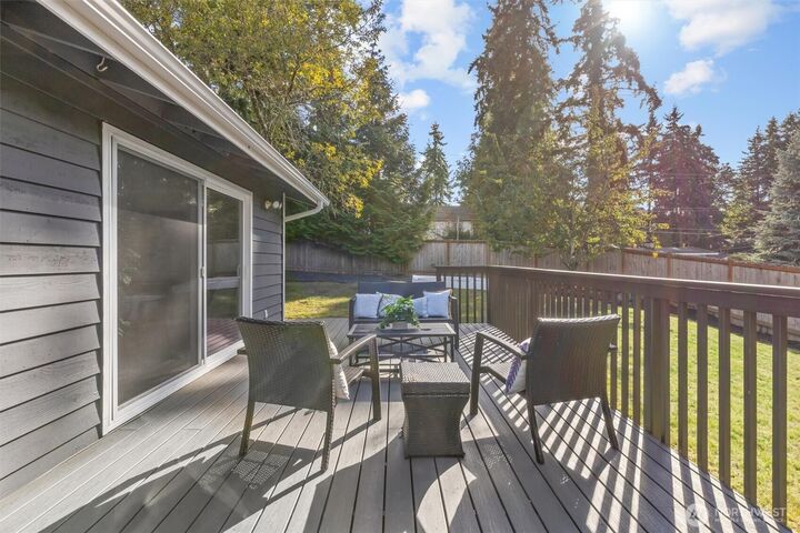 15505  81st Avenue NE  Kenmore WA 98028 photo