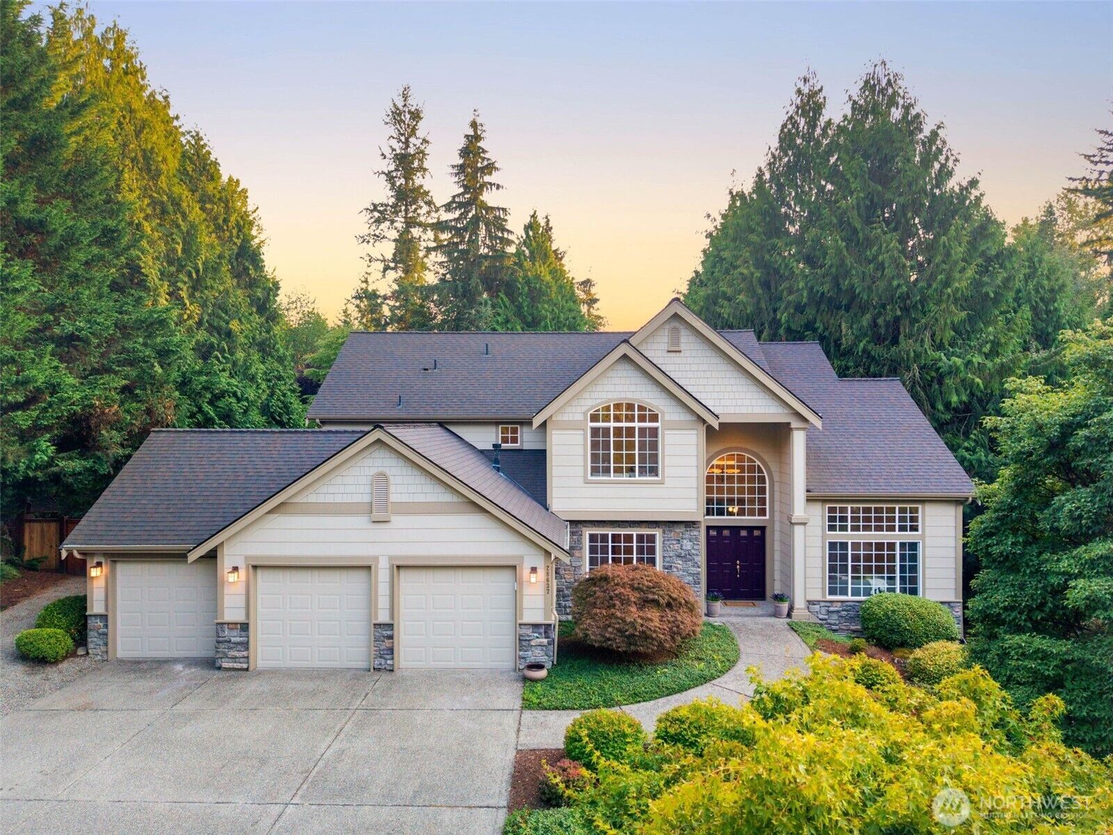 Property Photo: 28637 NE 63rd Way WA 98014