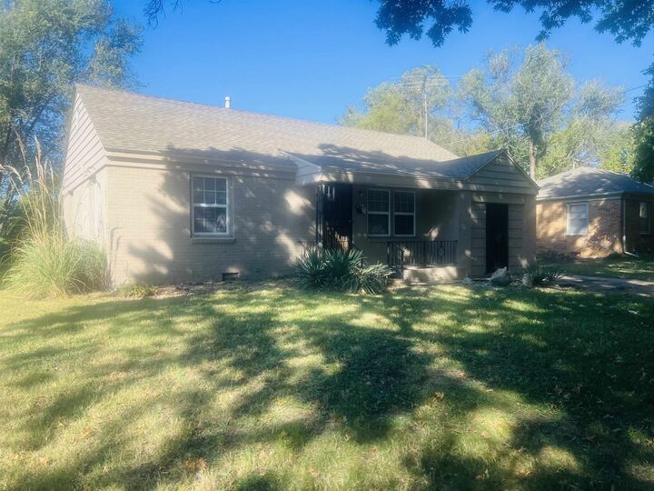 Property Photo:  1607 N Terrace  KS 67208