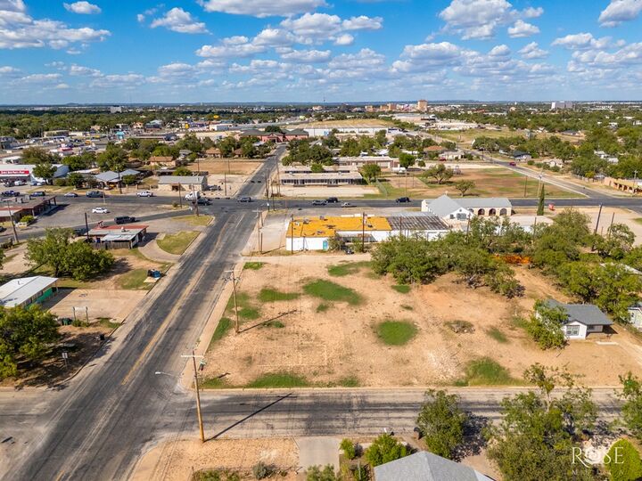 Property Photo:  320 W Ave O  TX 76903 