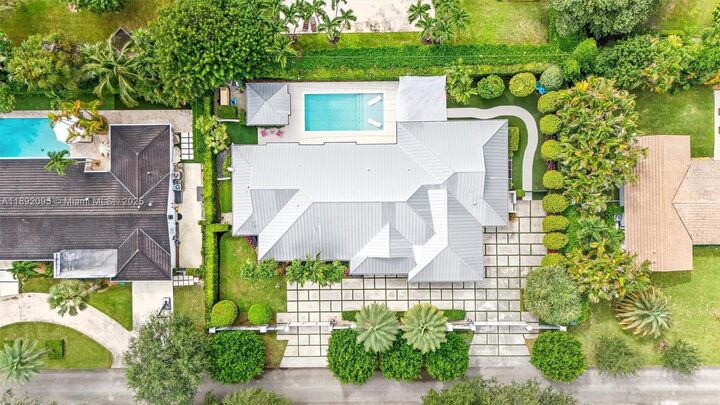 Property Photo: 5800 SW 99th Ter FL 33156