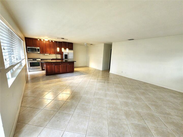 Property Photo:  2881 NE 32nd St 221  FL 33306 