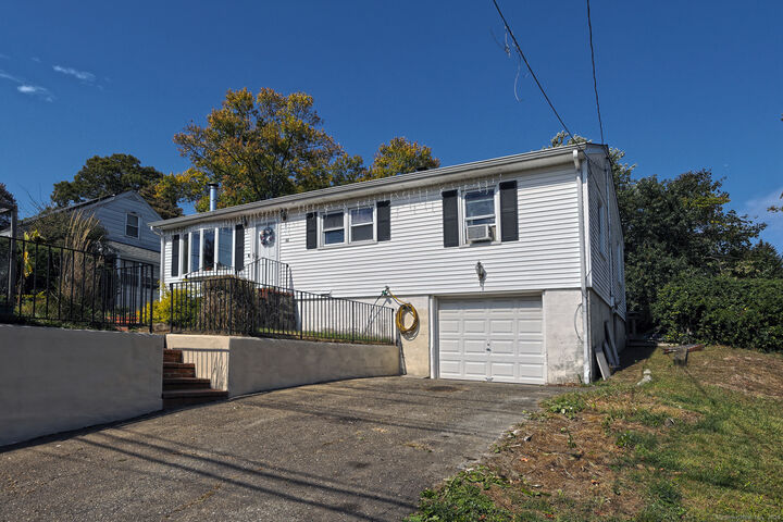Property Photo: 66 Kent Street CT 06461