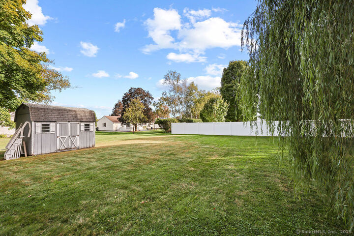 Property Photo:  88 Highland Street  CT 06109 