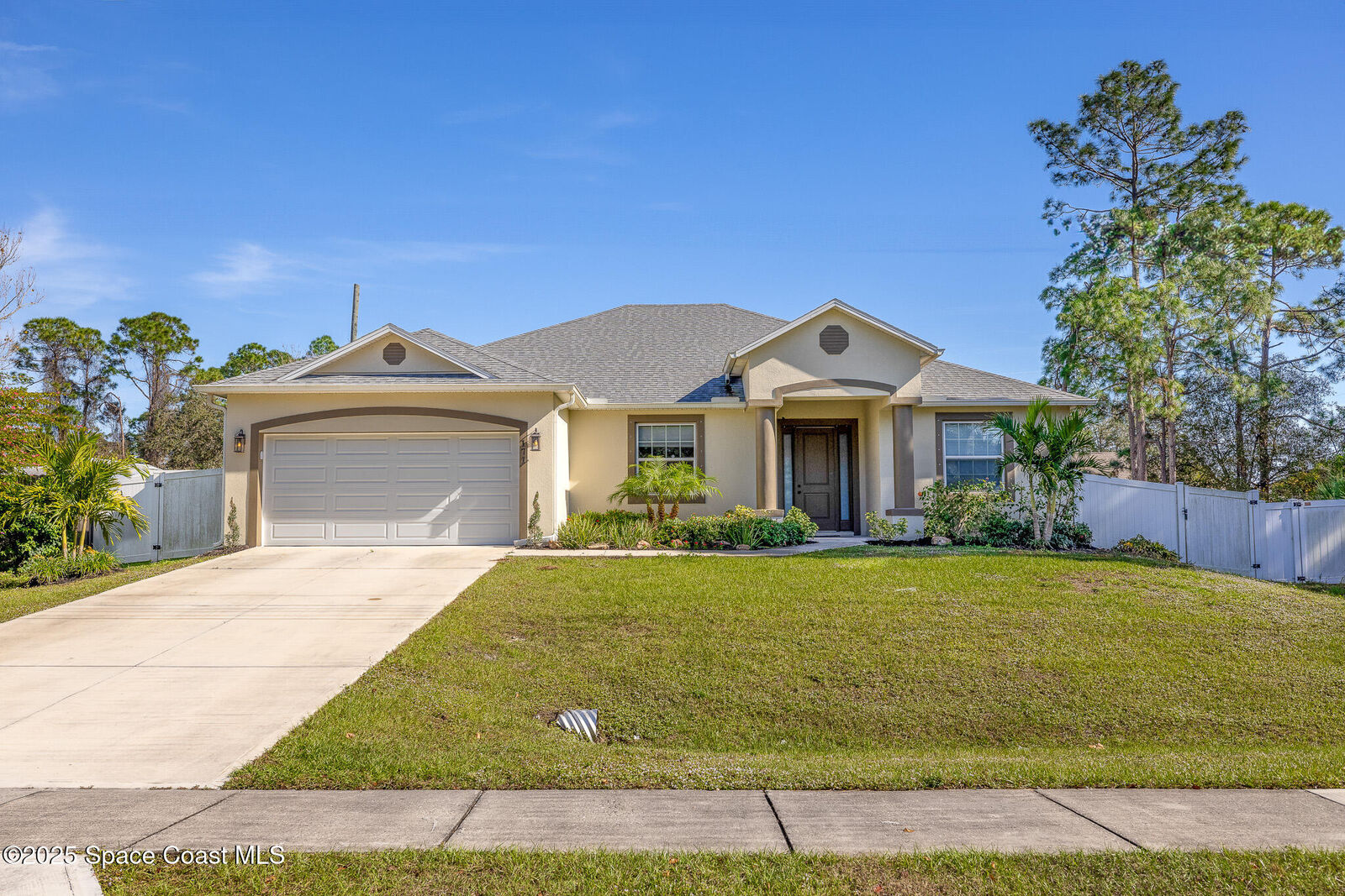 Property Photo:  171 Hurley Boulevard SW  FL 32908 
