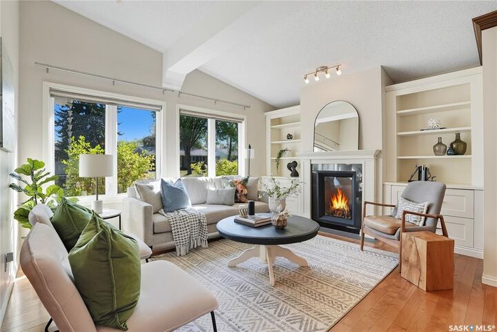 Property Photo:  91 Lindsay Drive  SK S7H 3E4 