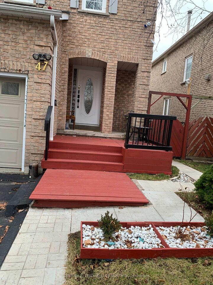 Property Photo: 47 Hewitt Crescent E ON L1S 7A6