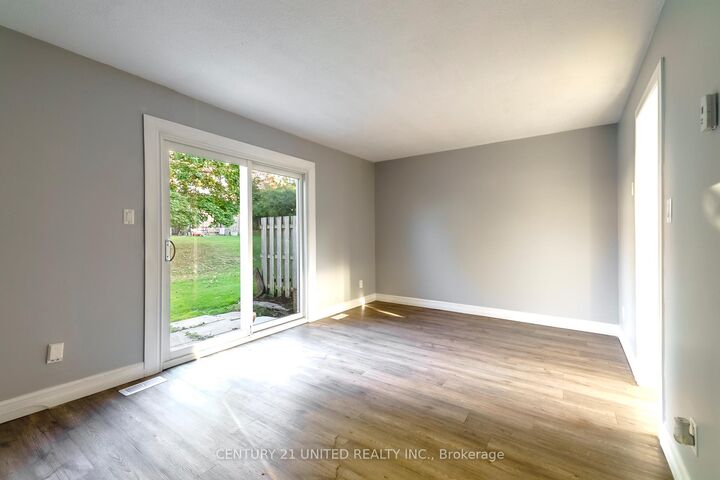 Photo de la propriété: 996 Sydenham Road 61 ON K9J 7V7