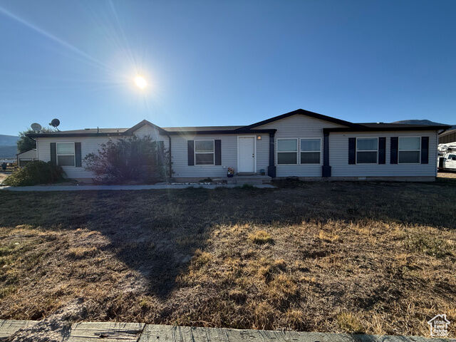 390 S State St  Wales UT 84667 photo