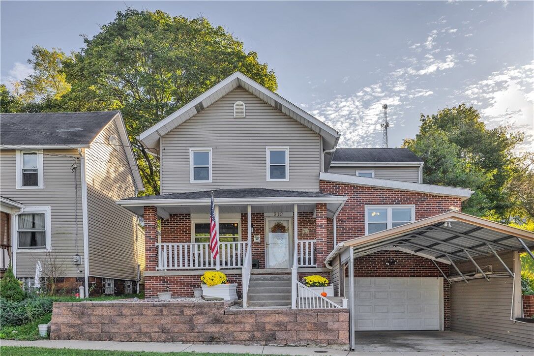 Property Photo:  213 Whittier St  PA 15690 