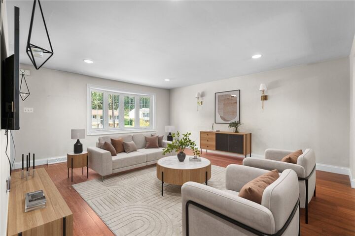 Property Photo: 573 Clifton Rd PA 15102