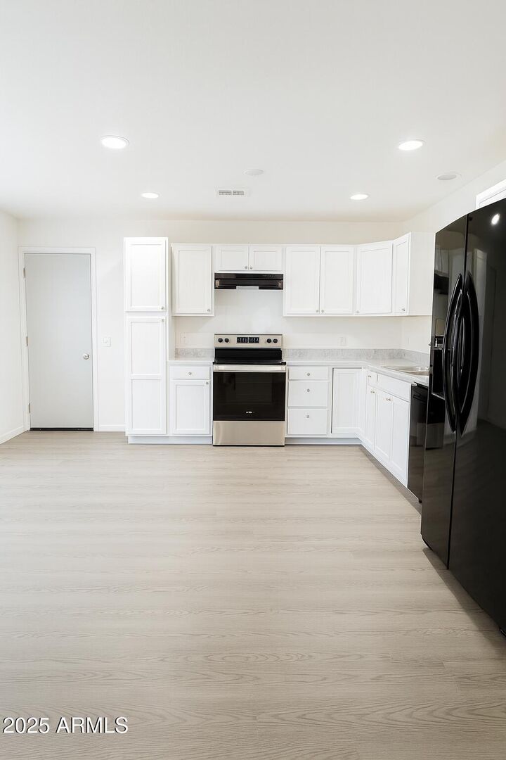 Property Photo:  108 S Ocotillo Drive  AZ 85120