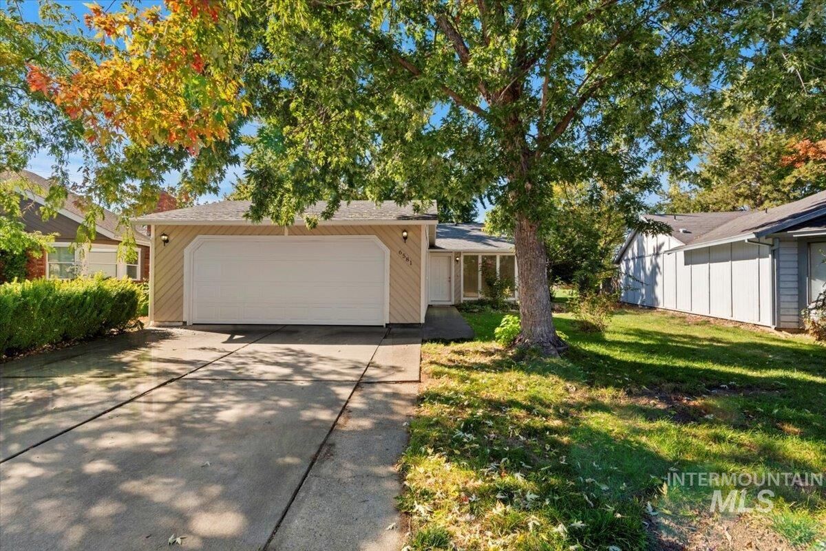 Property Photo: 6581 N Glencrest Way ID 83714