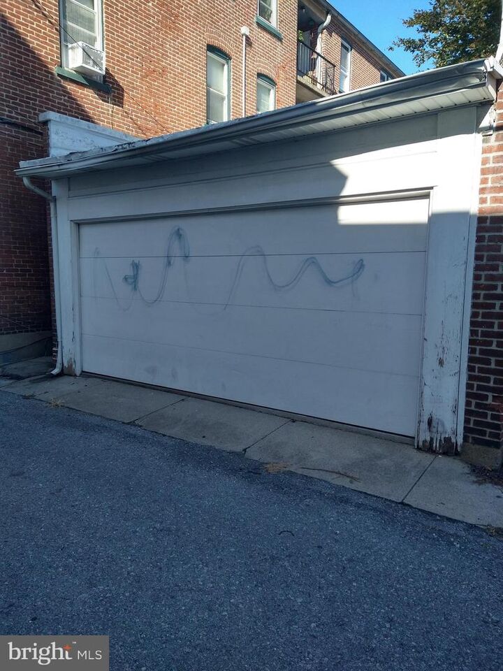 Property Photo: 42 N 13th Street PA 18102