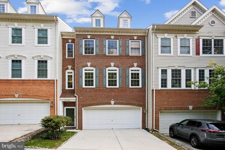 3335 Beechcliff Drive  Alexandria VA 22306 photo