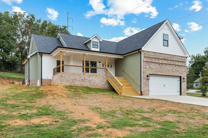 Property Photo: 104 Buckingham Drive GA 30720