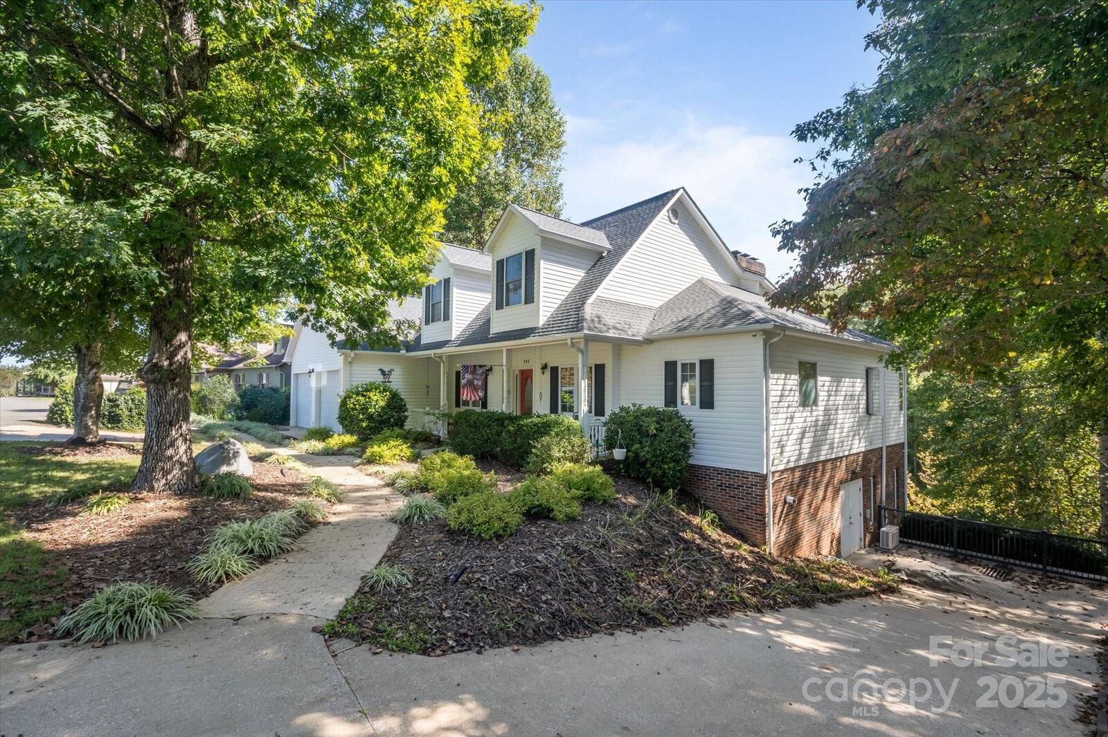 Property Photo:  192 Lake Club Drive  NC 28761 