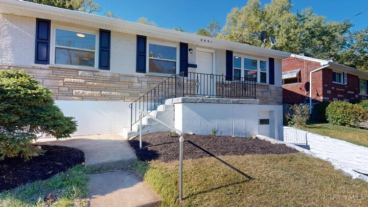 Property Photo:  2691 Westbrook Drive  OH 45211 