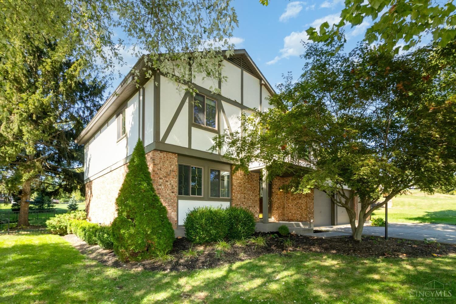 Property Photo: 3227 Algus Lane OH 45248