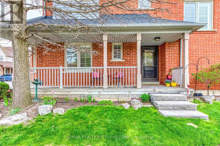 Property Photo: 5223 Fairford Crescent 57 ON L5V 2M6