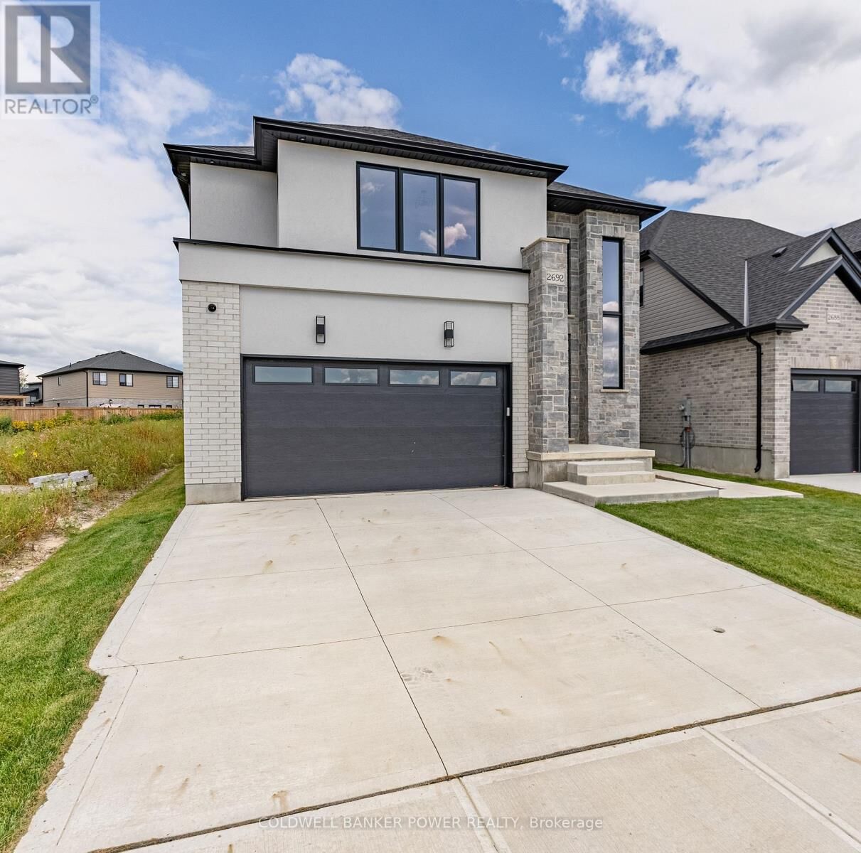 Photo de la propriété:  2692 Heardcreek Trail  ON N6G 0W1 