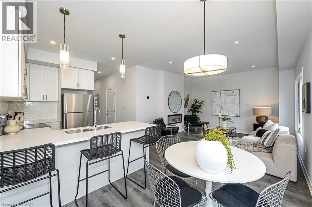 Property Photo: 205 Thames Way 22 ON L0R 1W0