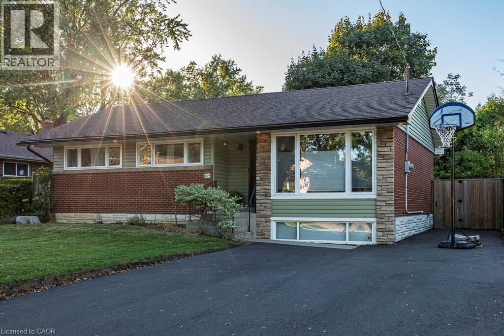 Property Photo: 104 West 33rd Street ON L9C 5J1