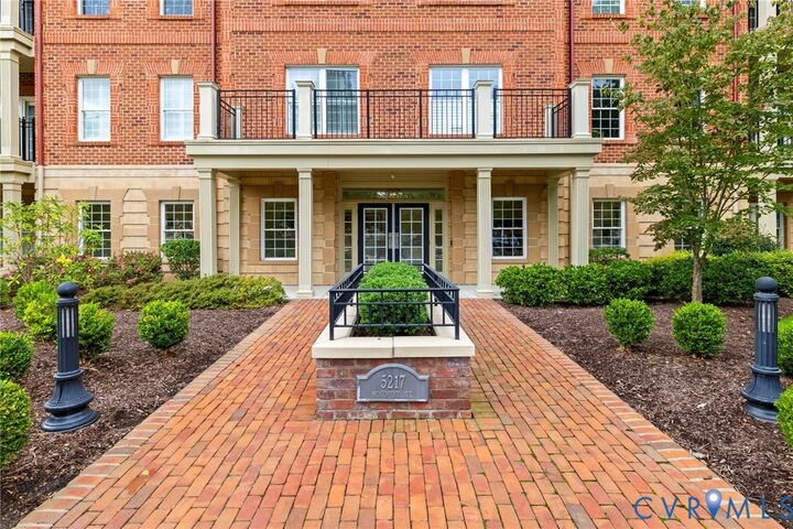 Property Photo:  5217 Monument Avenue 2D  VA 23226 