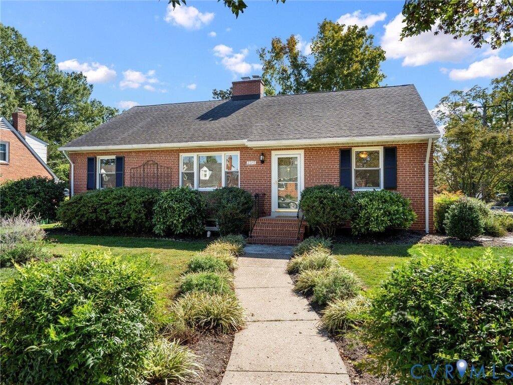 Property Photo:  2319 Essex Road  VA 23228 