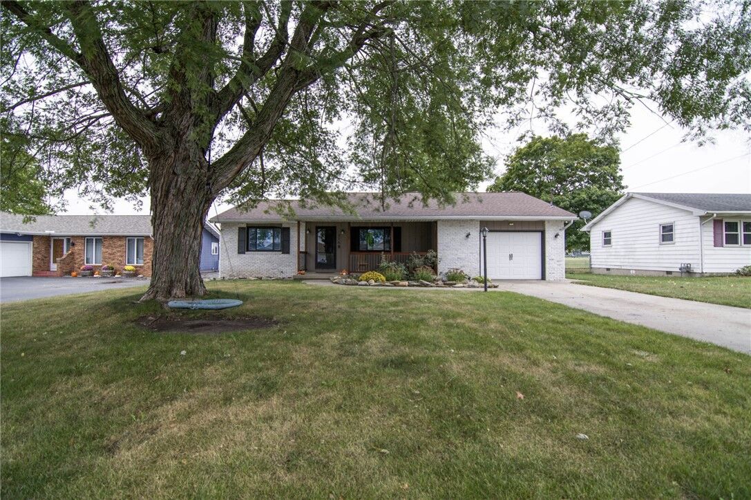 Property Photo: 375 Cook Street IL 62544