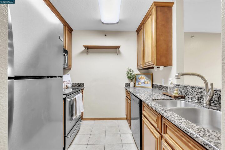 Property Photo: 29583 Vanderbilt Street 310 CA 94544