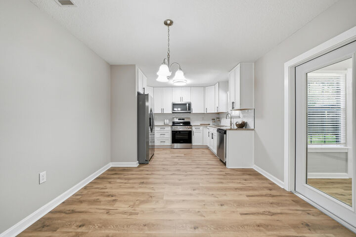 Property Photo: 2893 Pansy Avenue FL 32539
