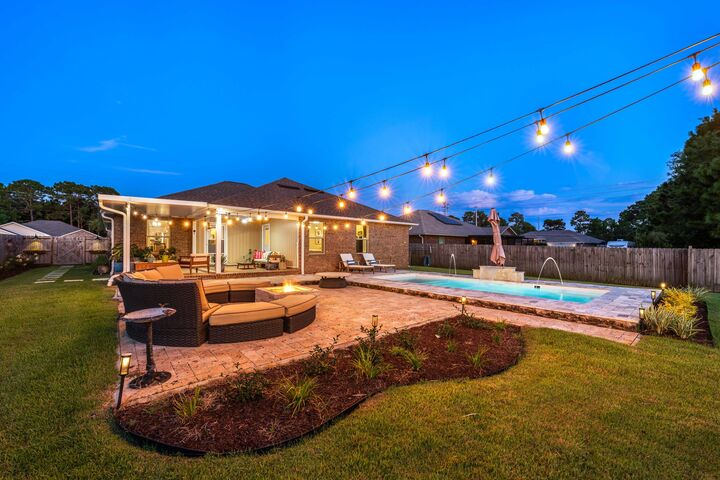 Property Photo:  2423 Raider Lane  FL 32566 