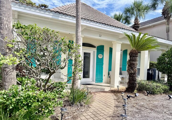 Property Photo: 22 Pearl Cove FL 32550