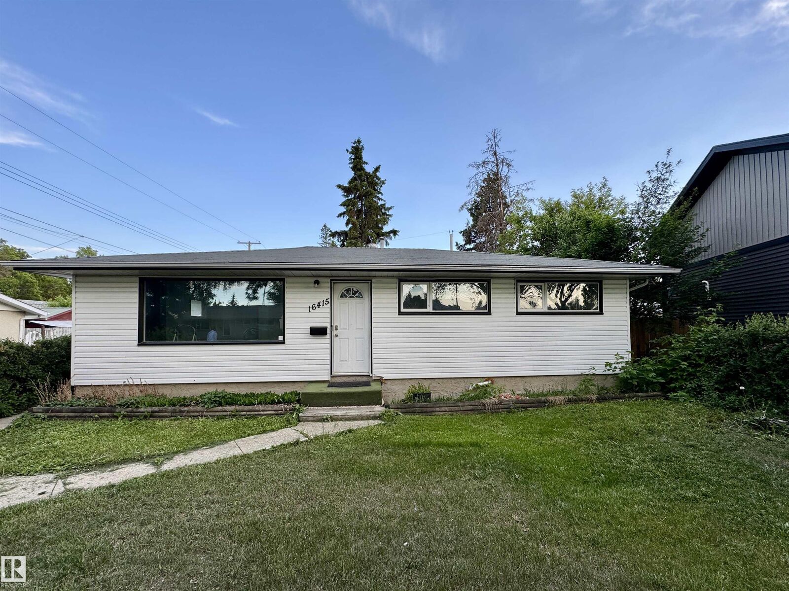 Property Photo: 16415 106 Avenue NW AB T5P 0X1