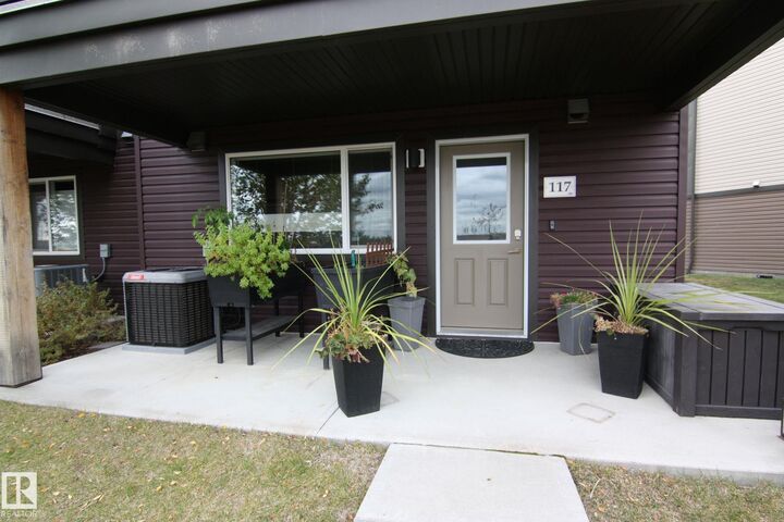 Property Photo: 16903 68 Street NW 117 AB T5Z 0R1