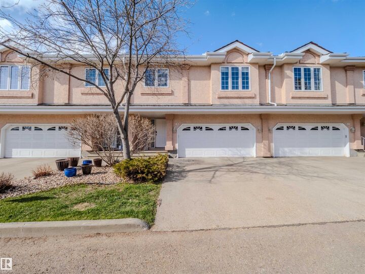 64 Blackburn SW 18  Edmonton AB T6W 1C1 photo