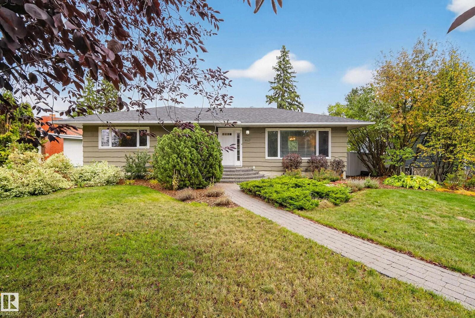 Property Photo: 9517 146 Street NW AB T5N 2Y9