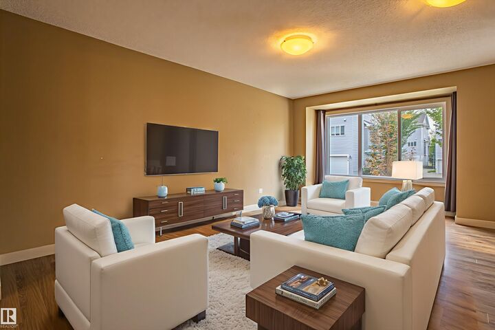 Property Photo: 2121 Haddow Drive NW 32 AB T6R 0W6