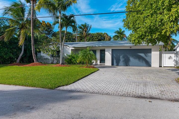 2219 SE 15th St  Pompano Beach FL 33062 photo