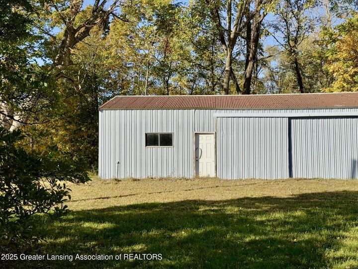 Property Photo:  2475 S Onondaga Road  MI 48827 