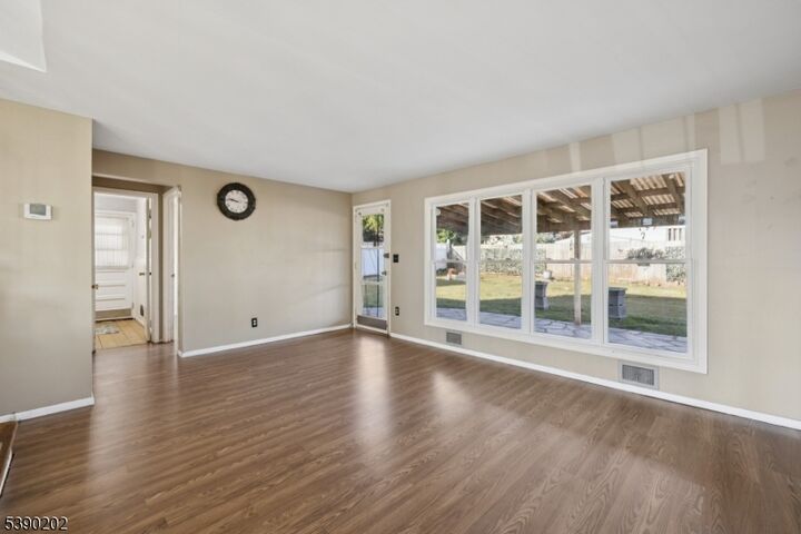 Property Photo: 49 Cleveland Ave NJ 07067