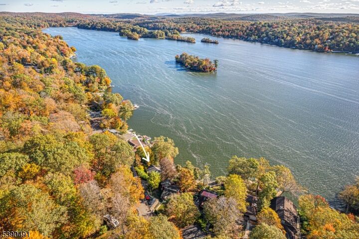 Property Photo: 2102 Lakeside Dr NJ 07422