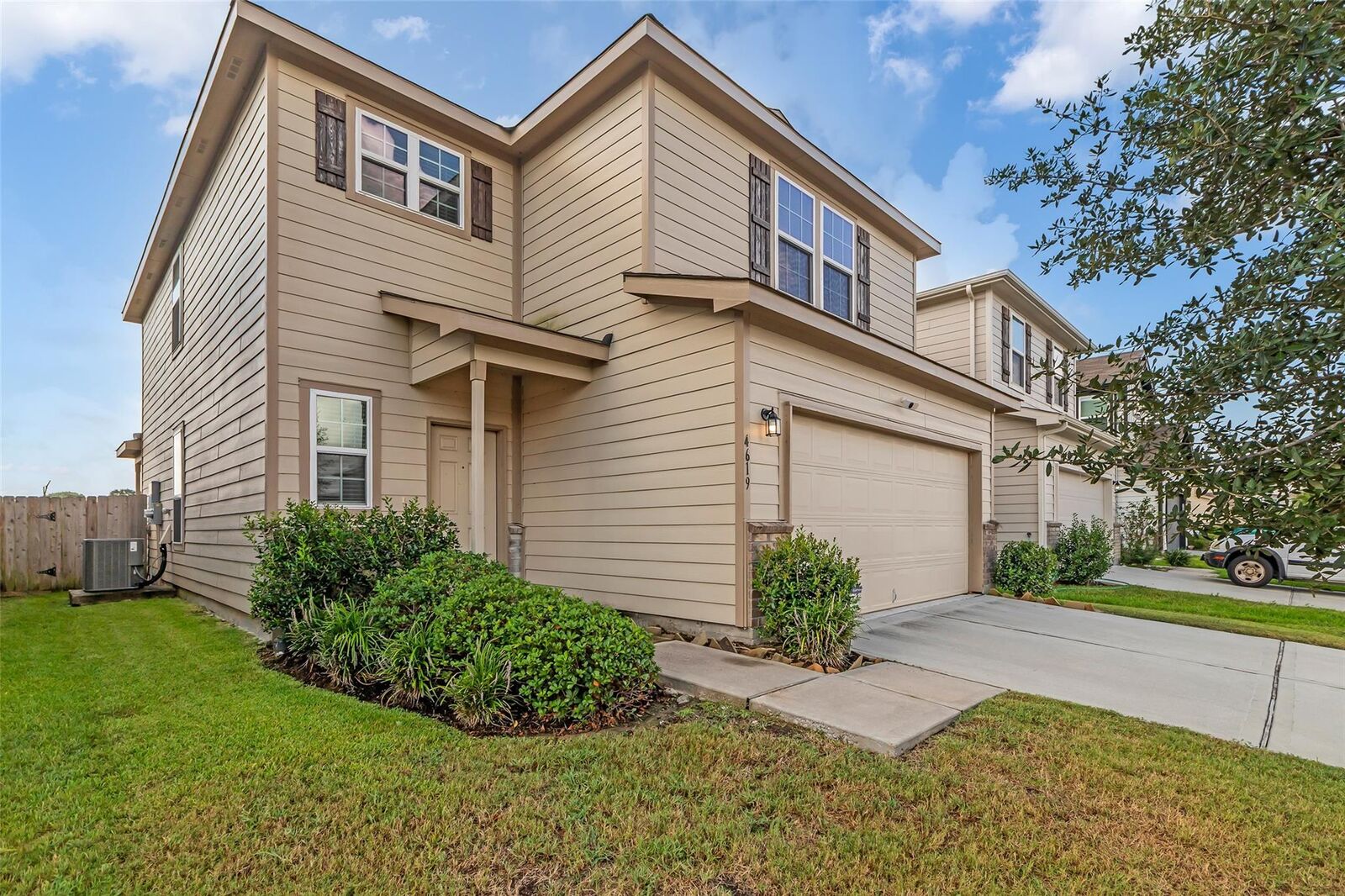 Property Photo: 4619 Prairie Chase Drive TX 77069