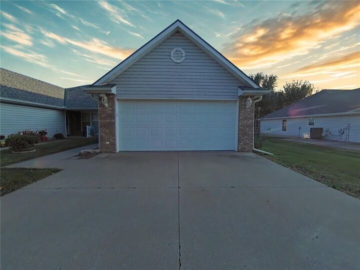 1106 E Chestnut Court A  Savannah MO 64485 photo