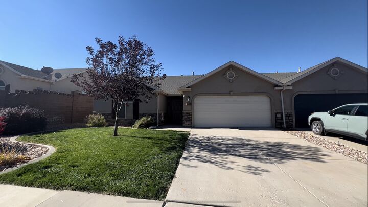 Property Photo: 1410 S Northern View Dr UT 84720