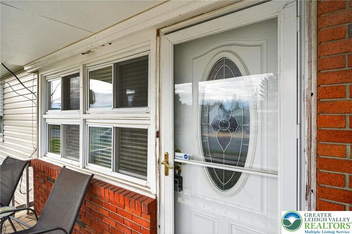 Property Photo: 1521 Fleming Street PA 18017