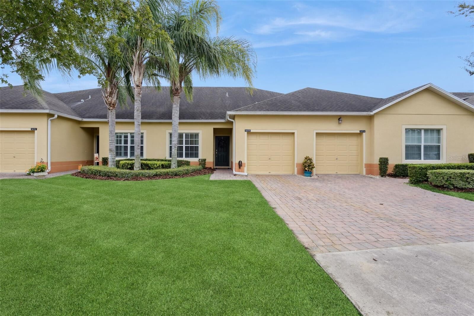 Property Photo:  3613 Solana Circle B  FL 34711