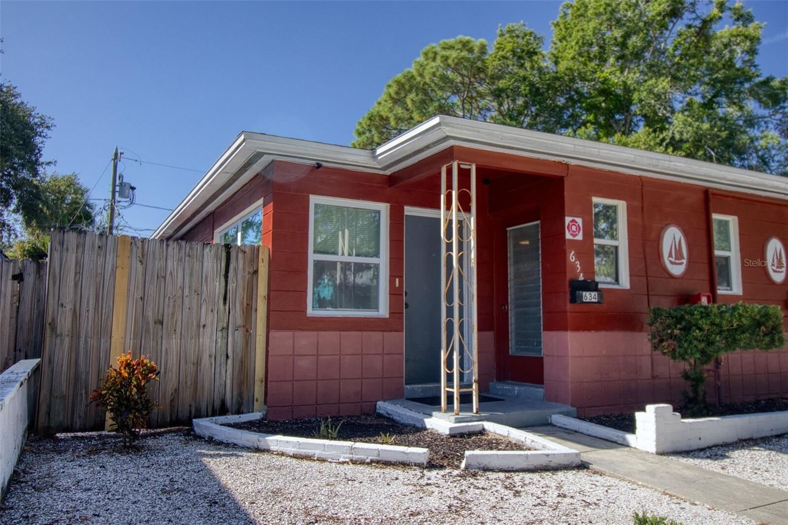 Property Photo:  634 15 Avenue S  FL 33701 