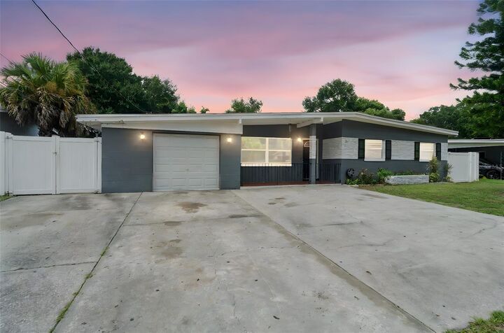 90 Nancy Lee Avenue  Orlando FL 32807 photo